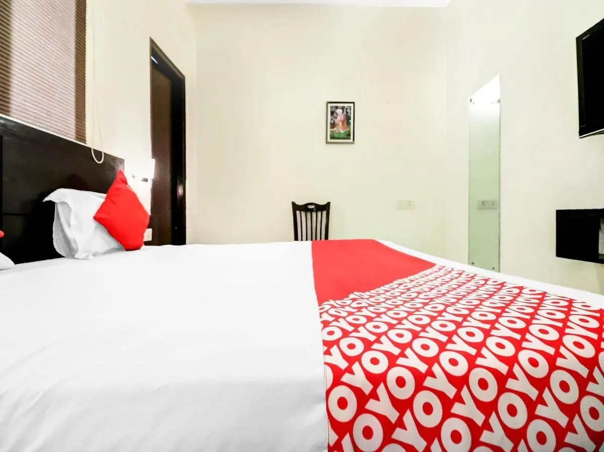 Oyo 22833 Laalmati Castle Hotell Agra   Agra (Uttar Pradesh)