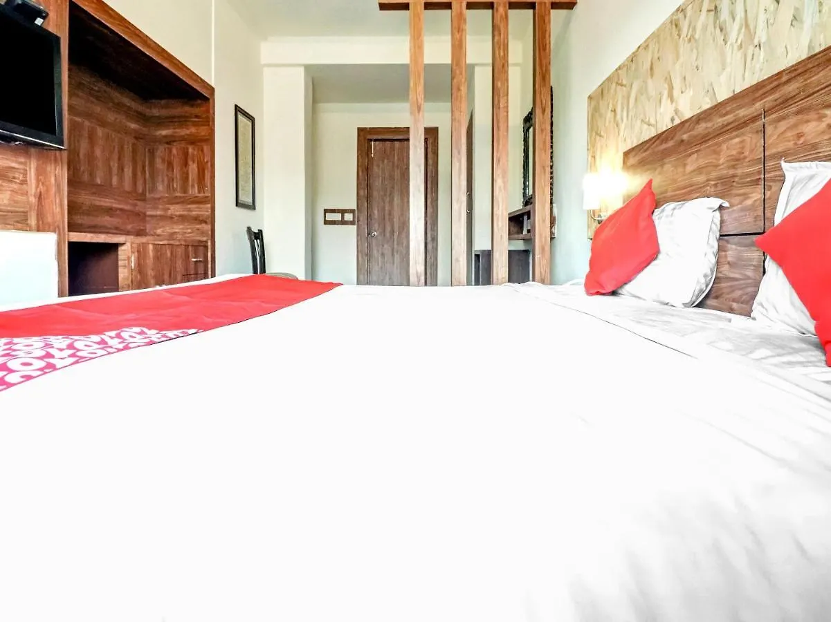 ***  Oyo 22833 Laalmati Castle Hotell Agra  Indien