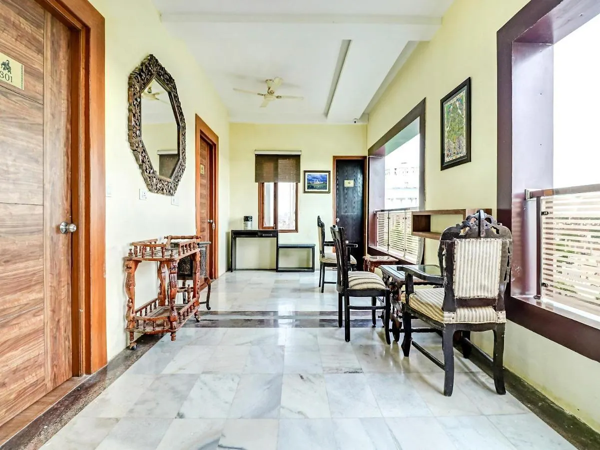 Oyo 22833 Laalmati Castle Hotell Agra  3*, Agra (Uttar Pradesh)