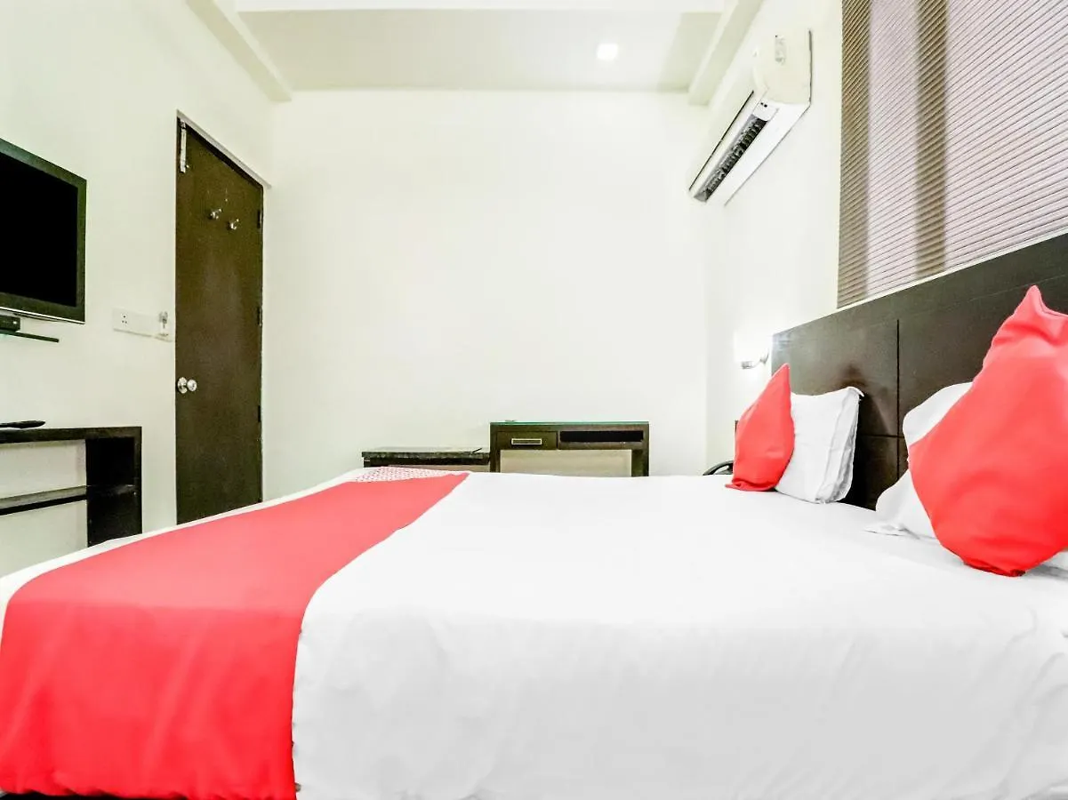 Oyo 22833 Laalmati Castle Hotell Agra   Agra (Uttar Pradesh)