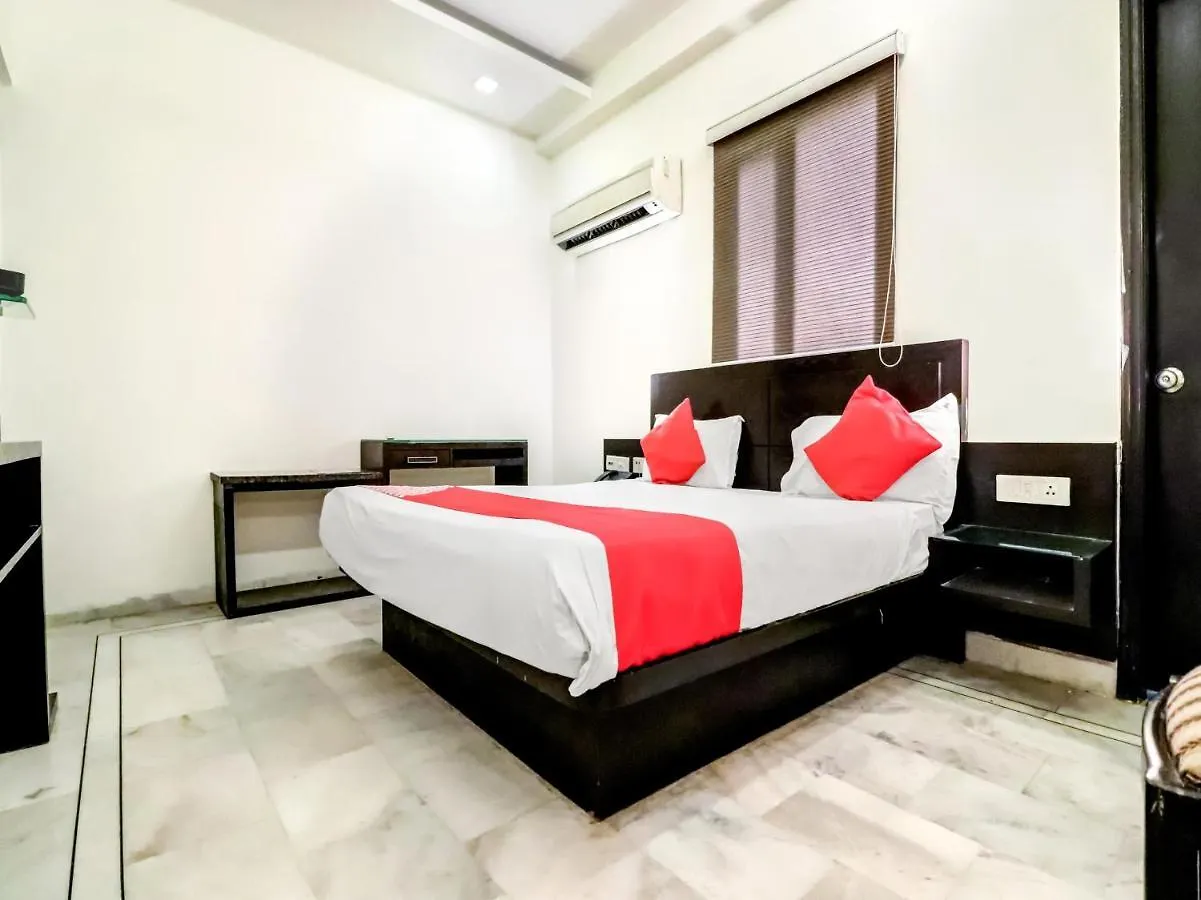 Oyo 22833 Laalmati Castle Hotell Agra